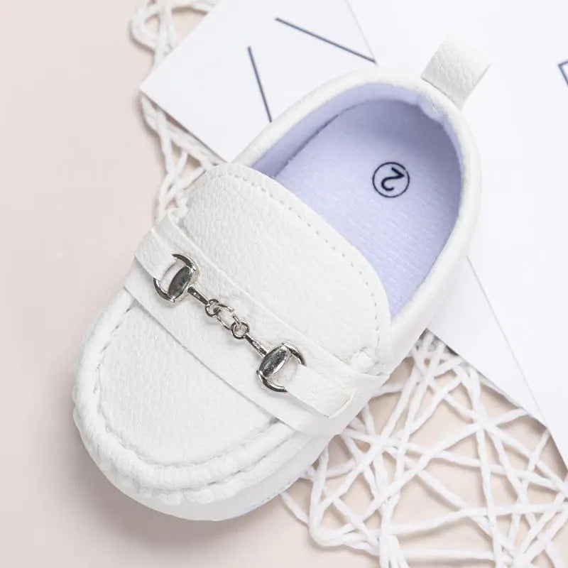 Baby shoes perfect as a gift for new parents in the USA