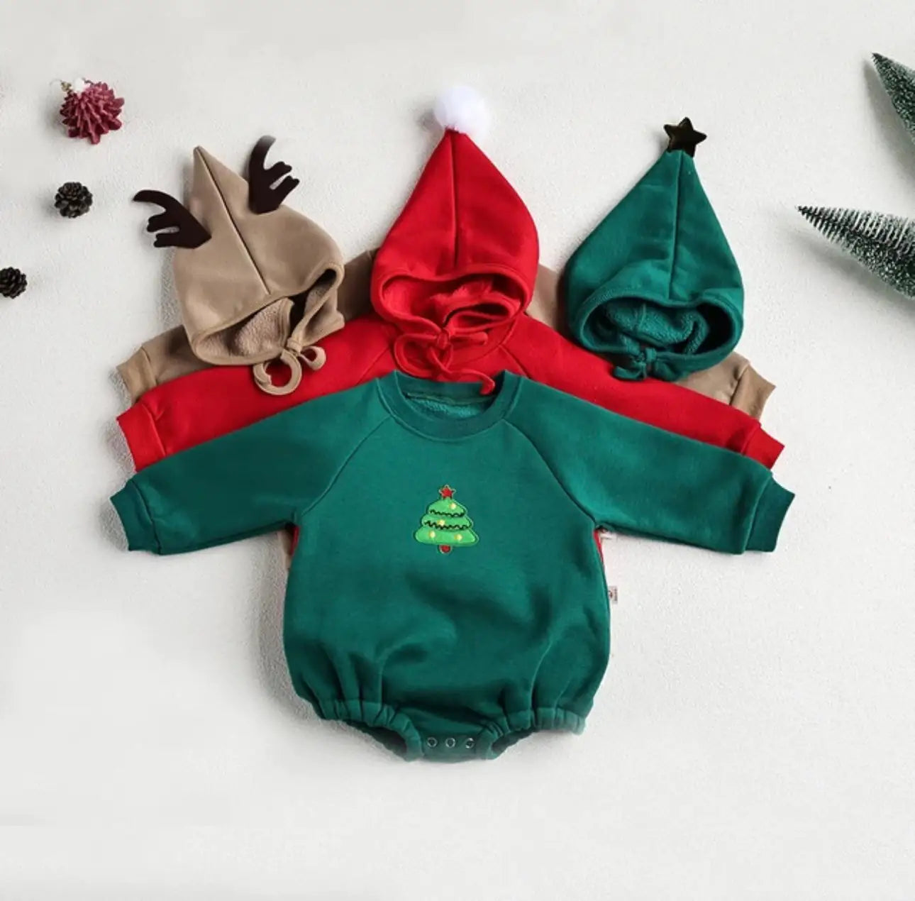 Red Santa Claus baby romper with hood – festive one-piece Christmas outfit for babies in USA and Canada