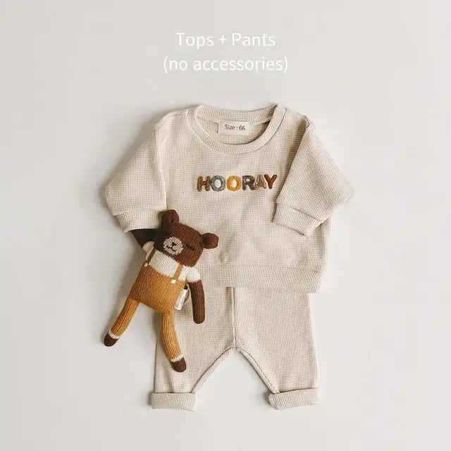 Lightweight Baby Outfit – Casual Top and Loose Trousers Set for Spring