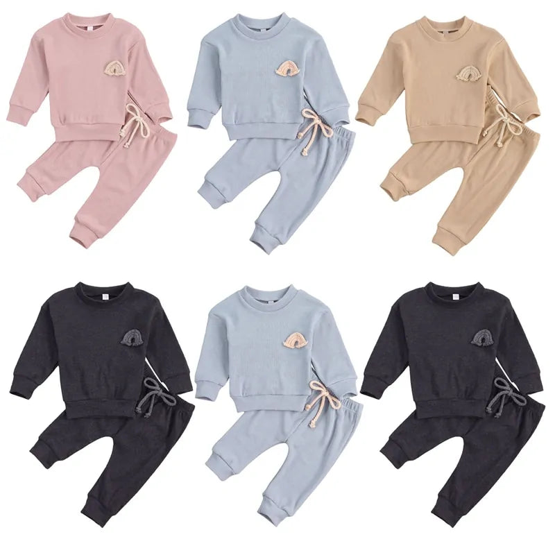 Soft grey newborn baby clothes set made of cotton, perfect for USA infants
