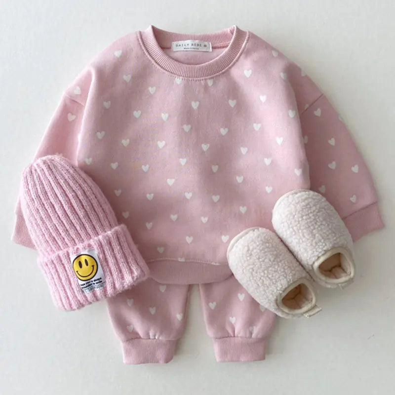 Newborn gift set with hat and slippers – Canada baby clothing