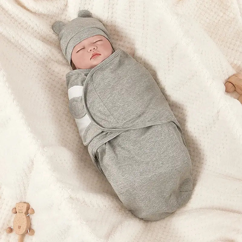 Soft cotton baby swaddle set with hat for newborns in Canada, perfect for comfort and sleep.