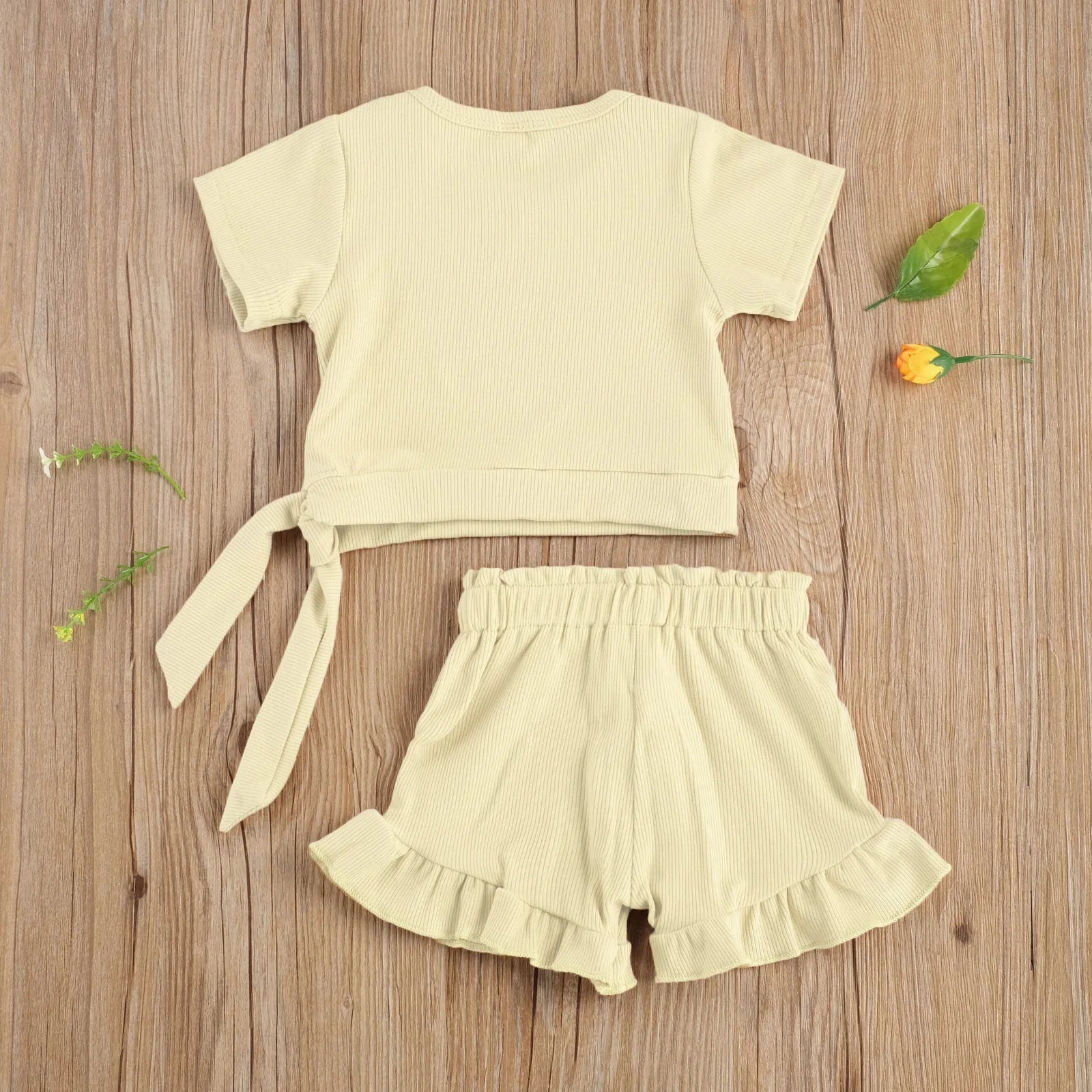 Lightweight baby outfit set for girls in Canada and USA