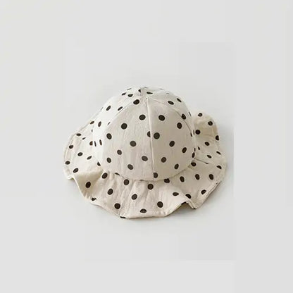 Brightly colored summer hat for baby girls – stylish and protective