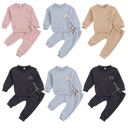 Soft grey newborn baby clothes set made of cotton, perfect for USA infants

